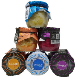 Comida fermentada rica: Kimchi, Chucrut, Jackfruit en salsa Curry